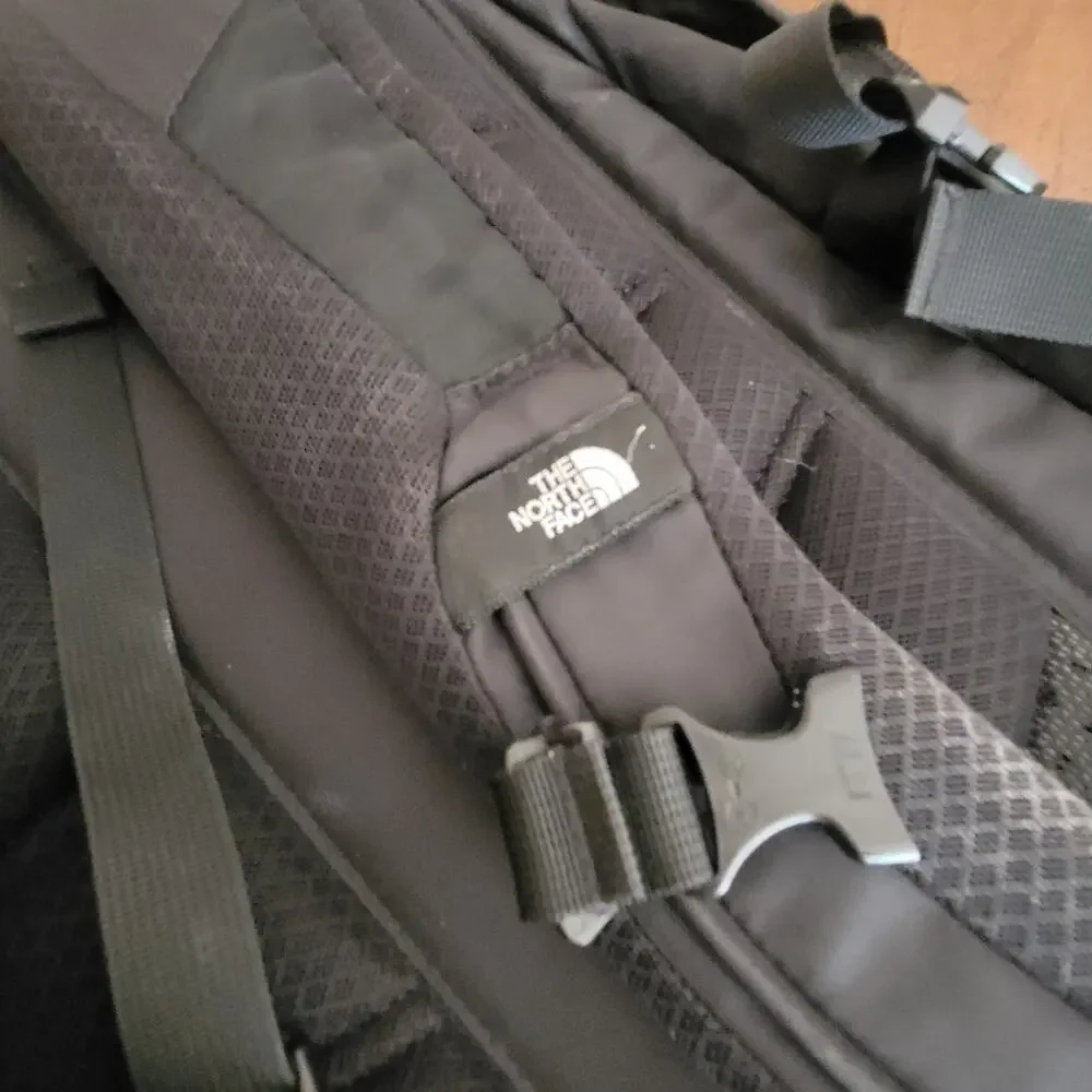 The North Face Generator Backpack Black Holds 15” Laptop